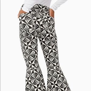 Free People Just Float On Flare Leg Jeans (Never Worn, W 24)